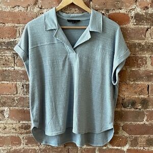 Jane & Delancey Short Sleeve Top Light Blue - M